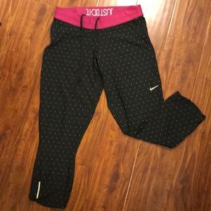 NIKE WORKOUT LEGGINGS